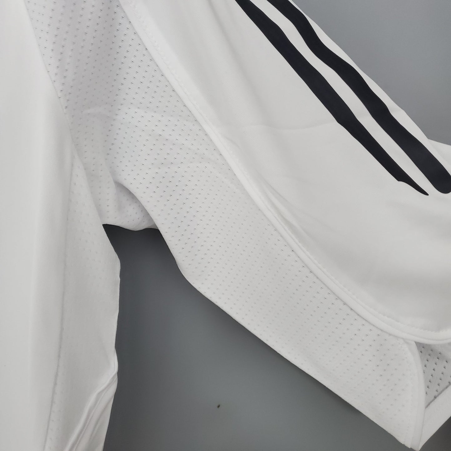 Real Madrid 05/06 Retro Home