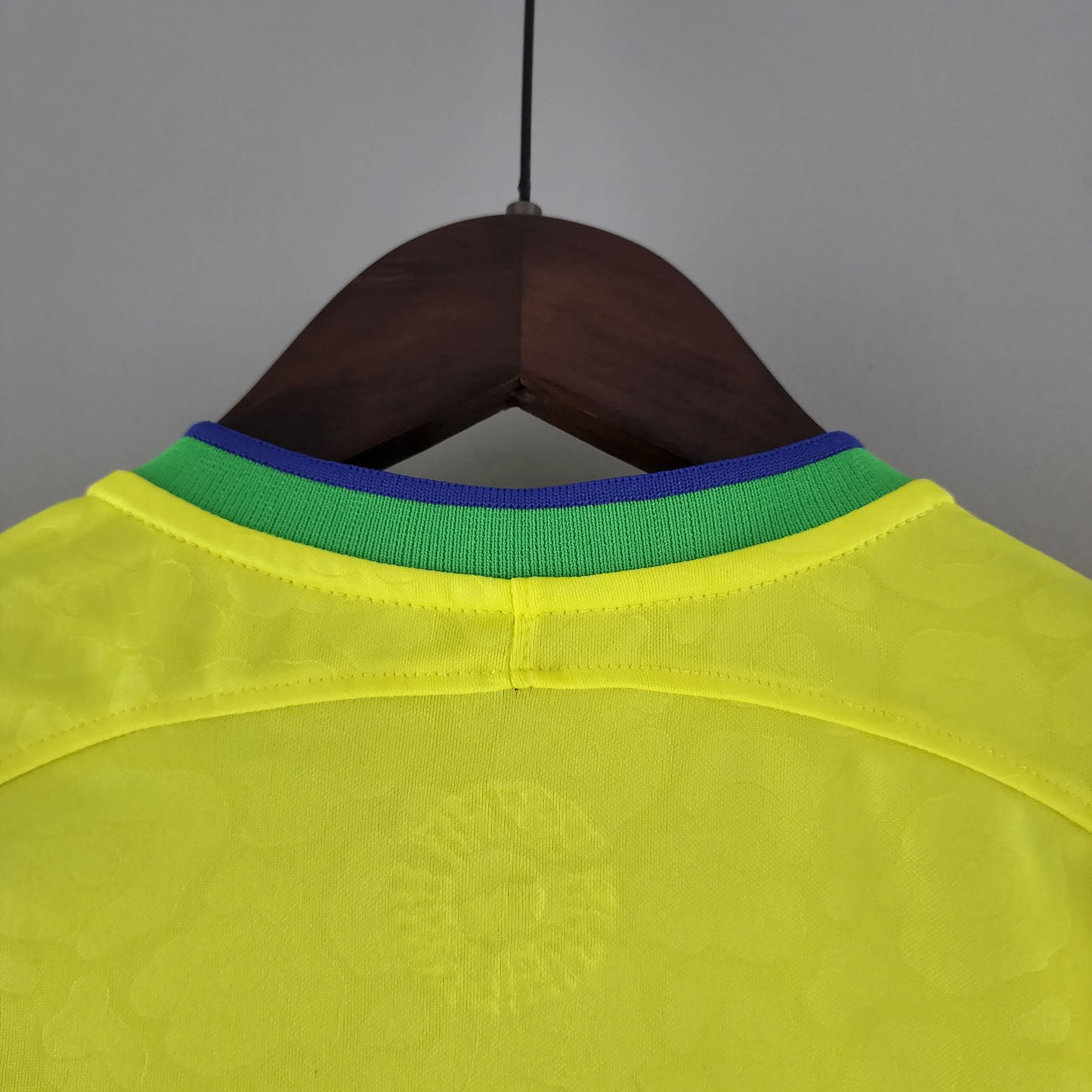 2022 Brasil Feminino Copa do Mundo Amarelo