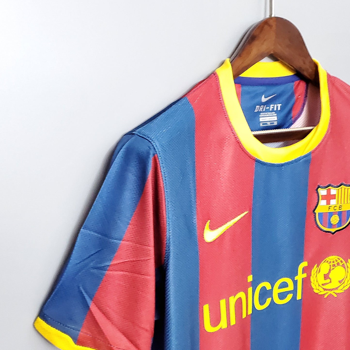 Barcelona 10/11 Retro Home