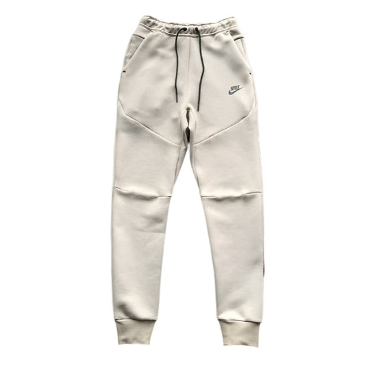 NIKE TECH FLEECE HOODIE x OLIVE GREY/ENIGMA STONE