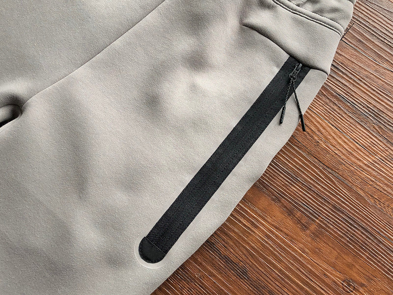 NIKE TECH FLEECE HOODIE x OLIVE GREY/ENIGMA STONE