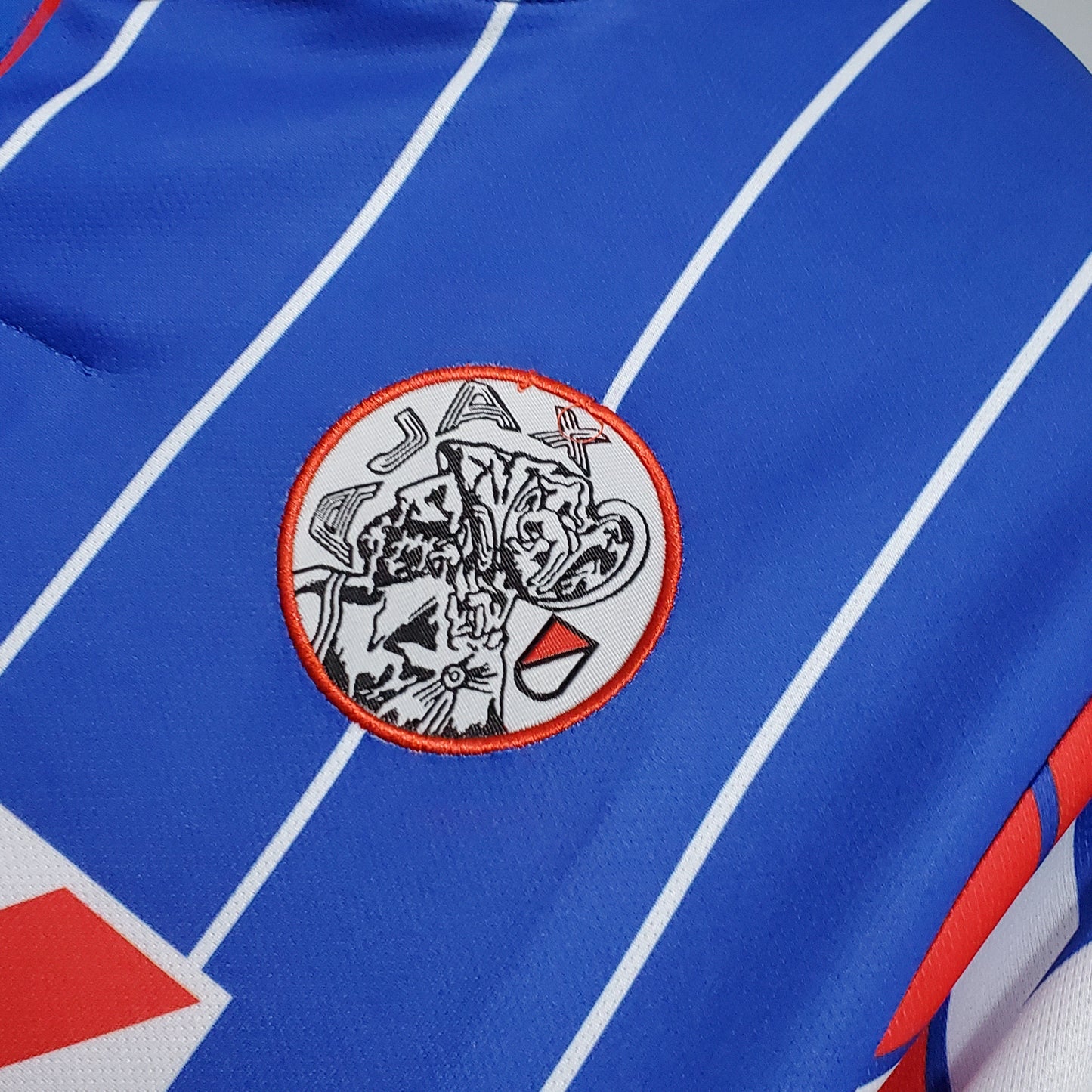 Ajax 1990 Retro Away