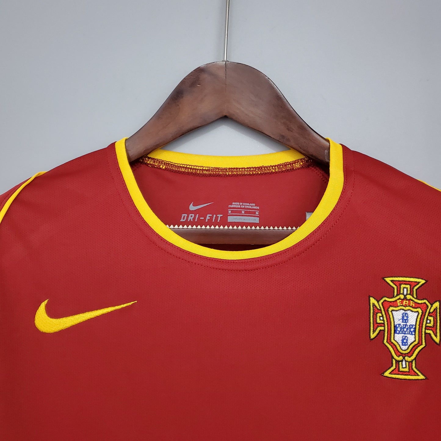 Retro Portugal 2002 Home