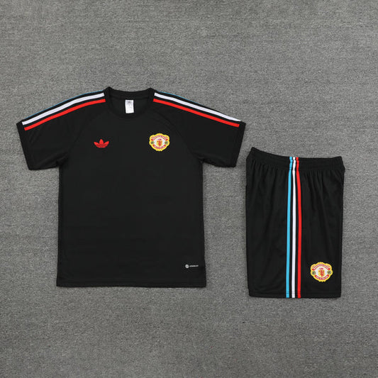 Kit Camisa e Short Manchester United - Adidas Originals 24/25