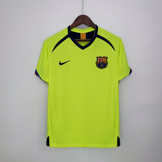 Barcelona 05/06 Retro Away