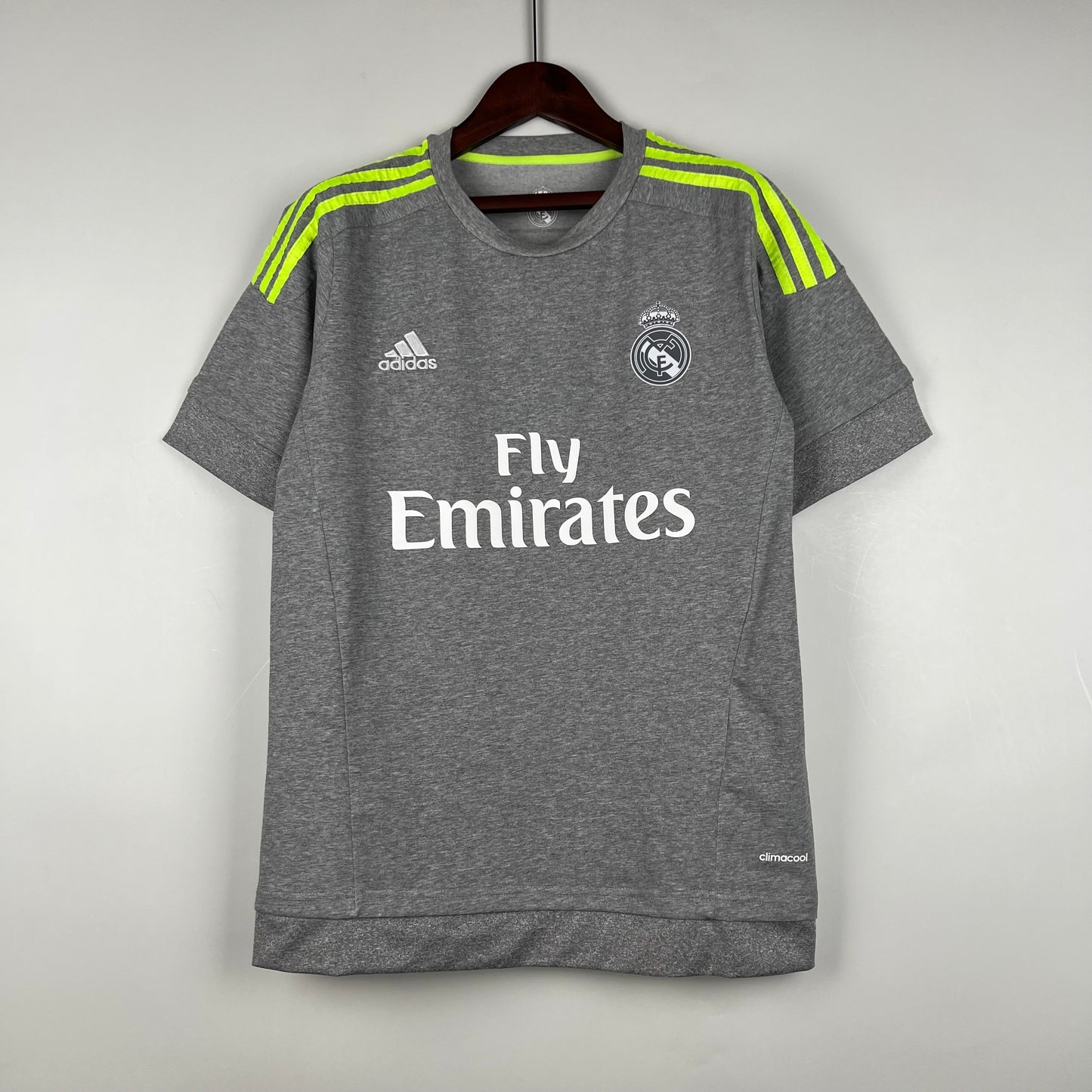 Real Madrid 15/16 Retro Away