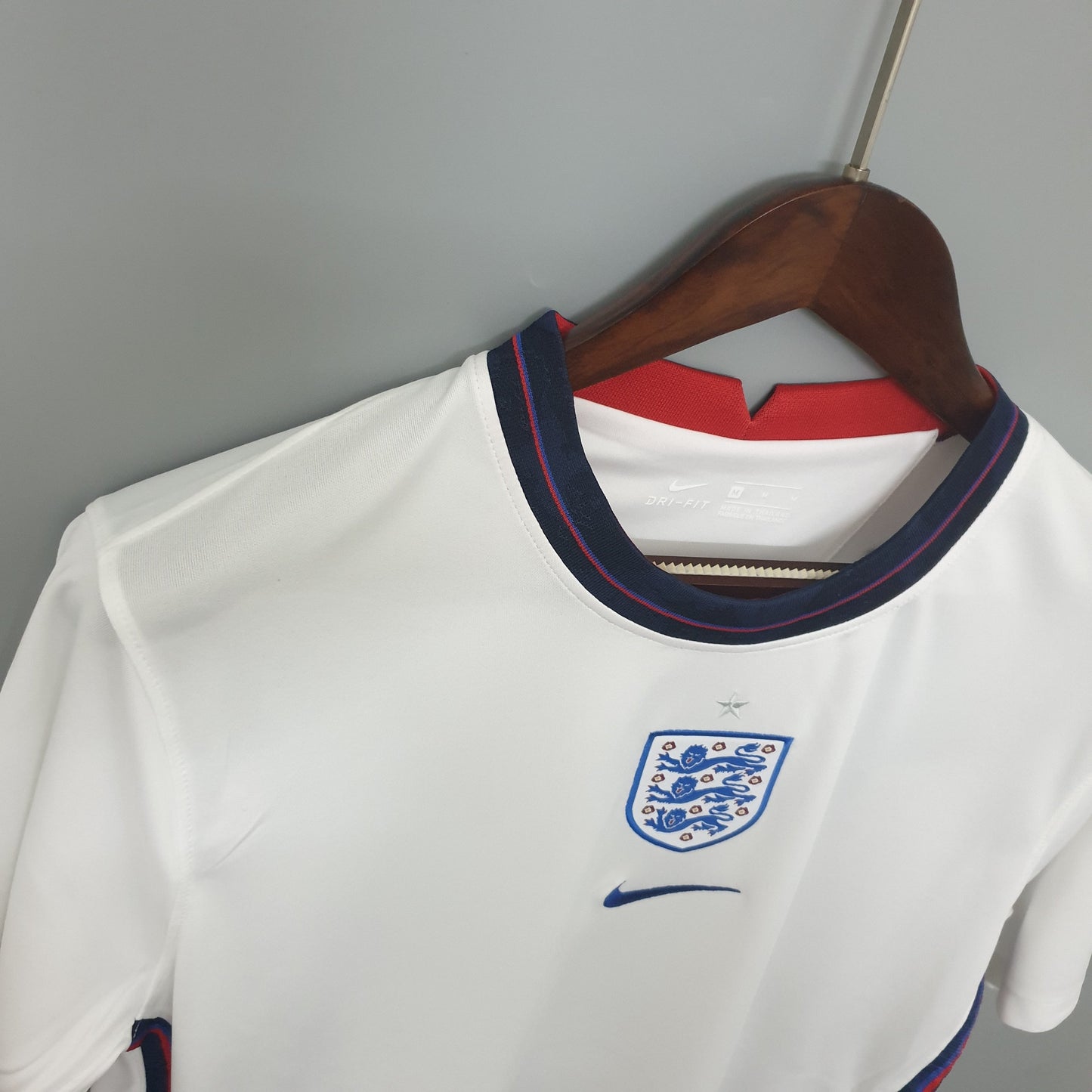 2020 Inglaterra Home