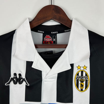 Retro Long Sleeve Juventus 99/00 Home