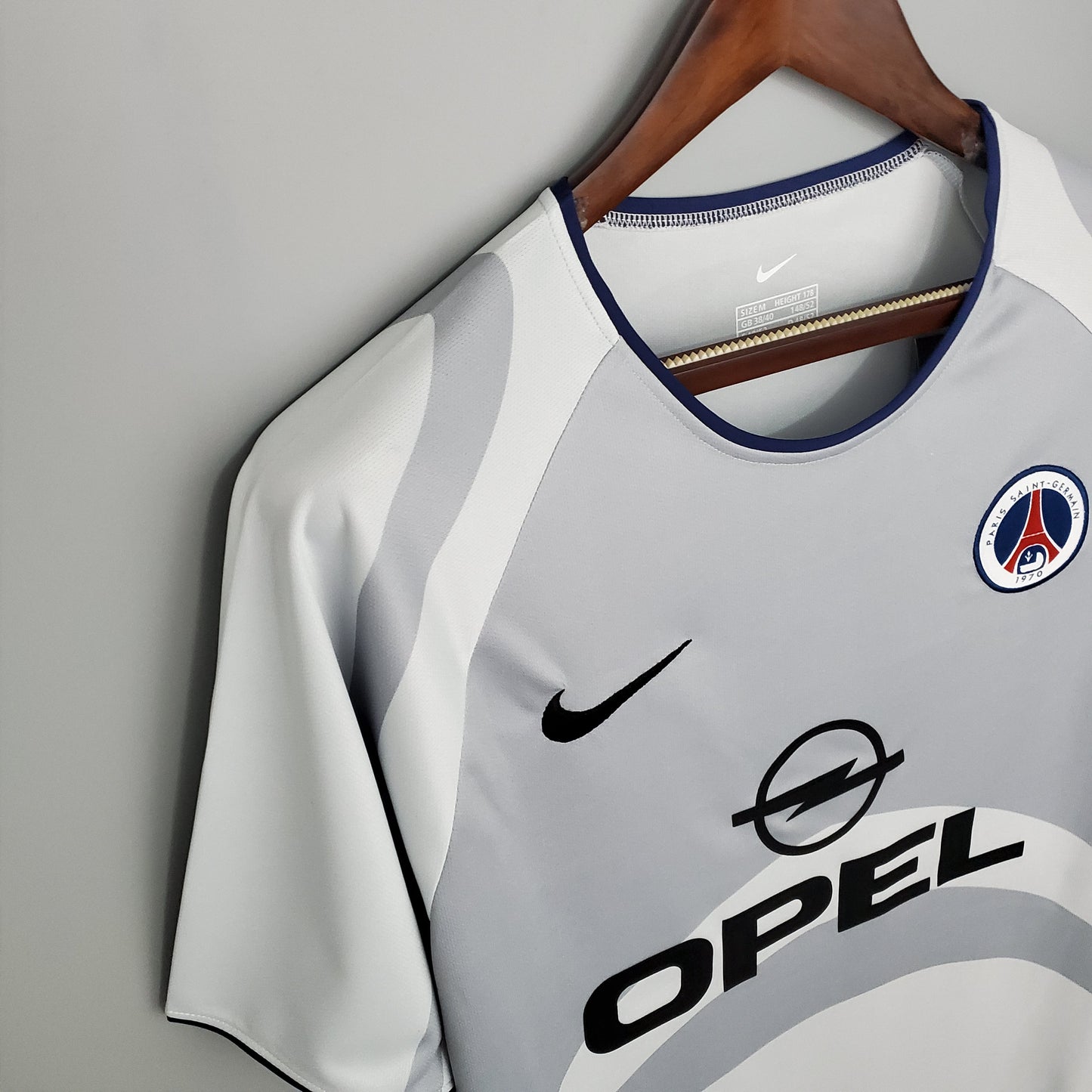 Paris Saint-Germain 01/02 Retro Away