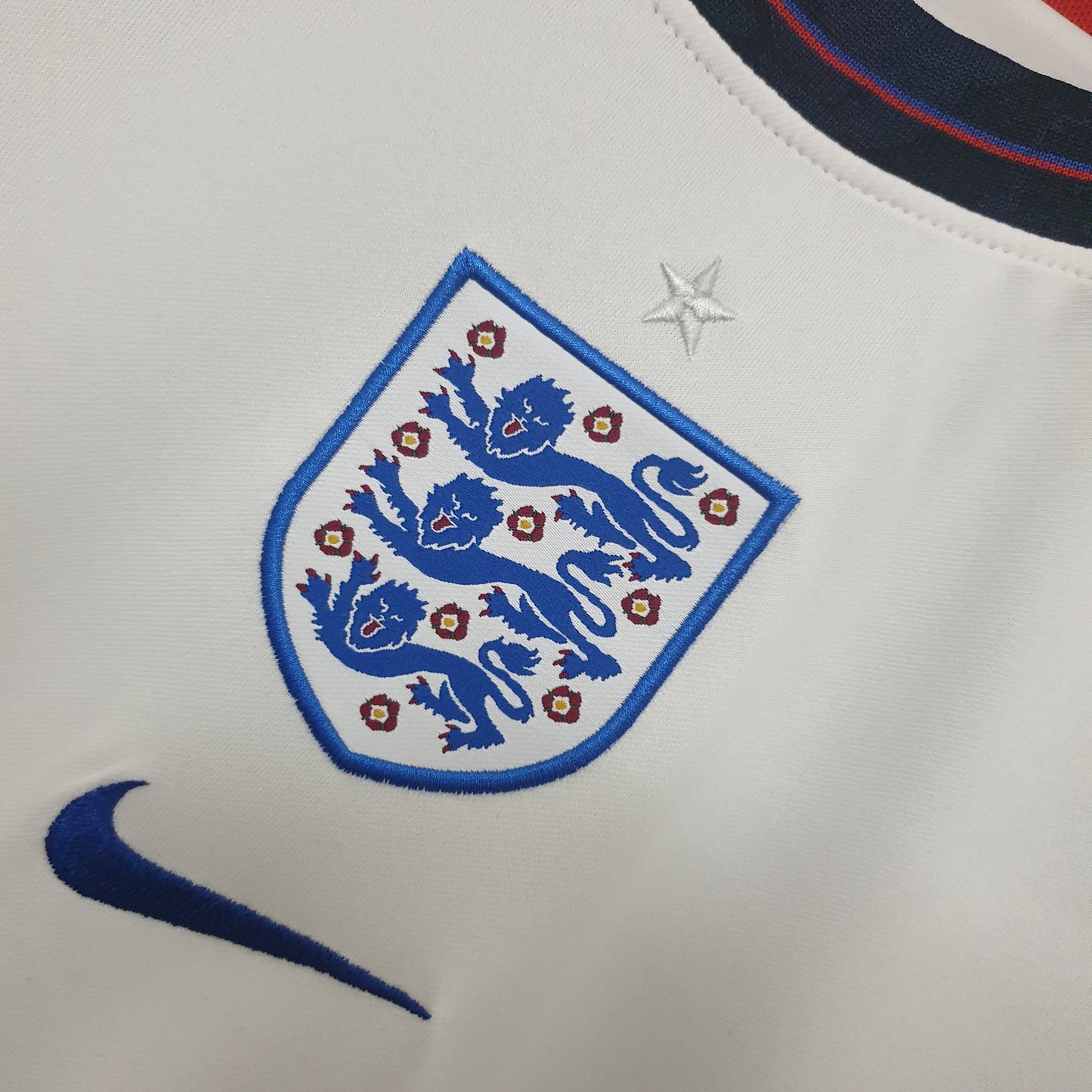 2020 Inglaterra Home