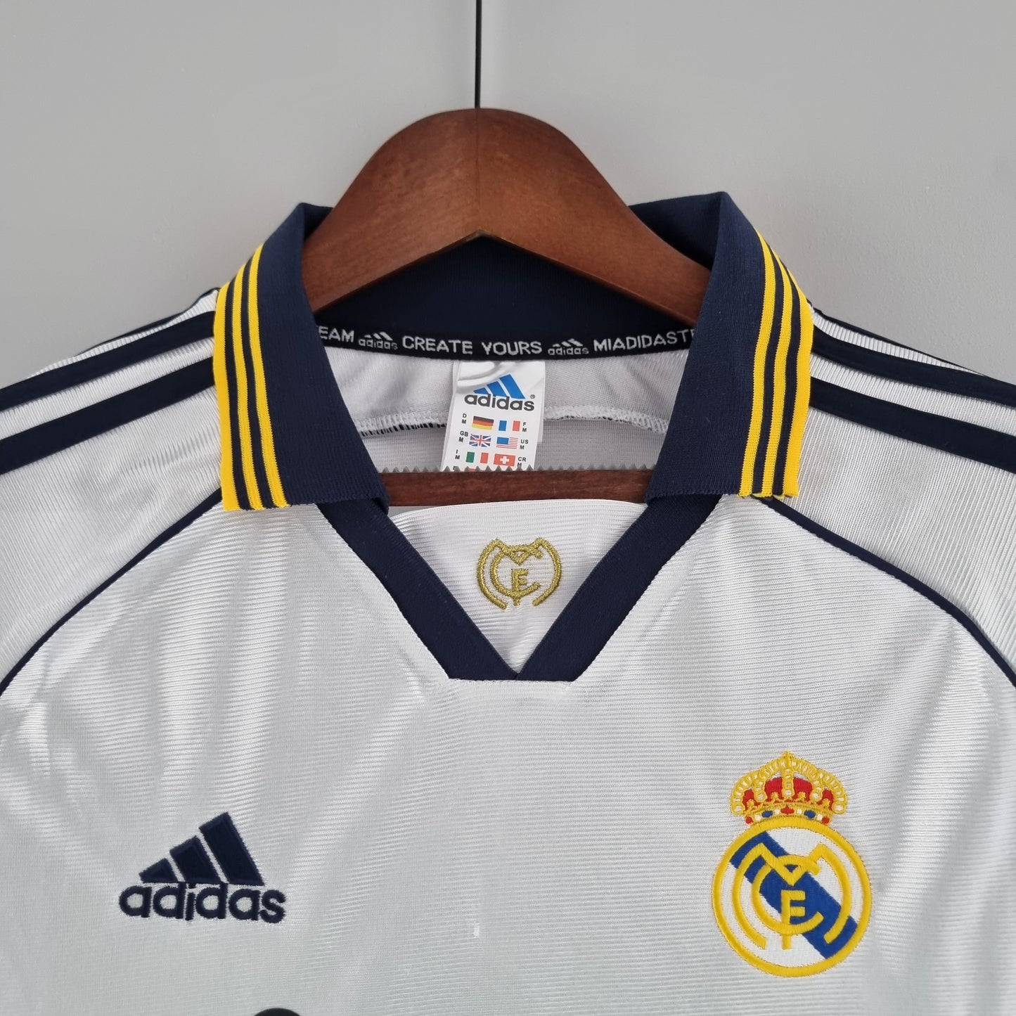 Real Madrid 98/00 Retro Home