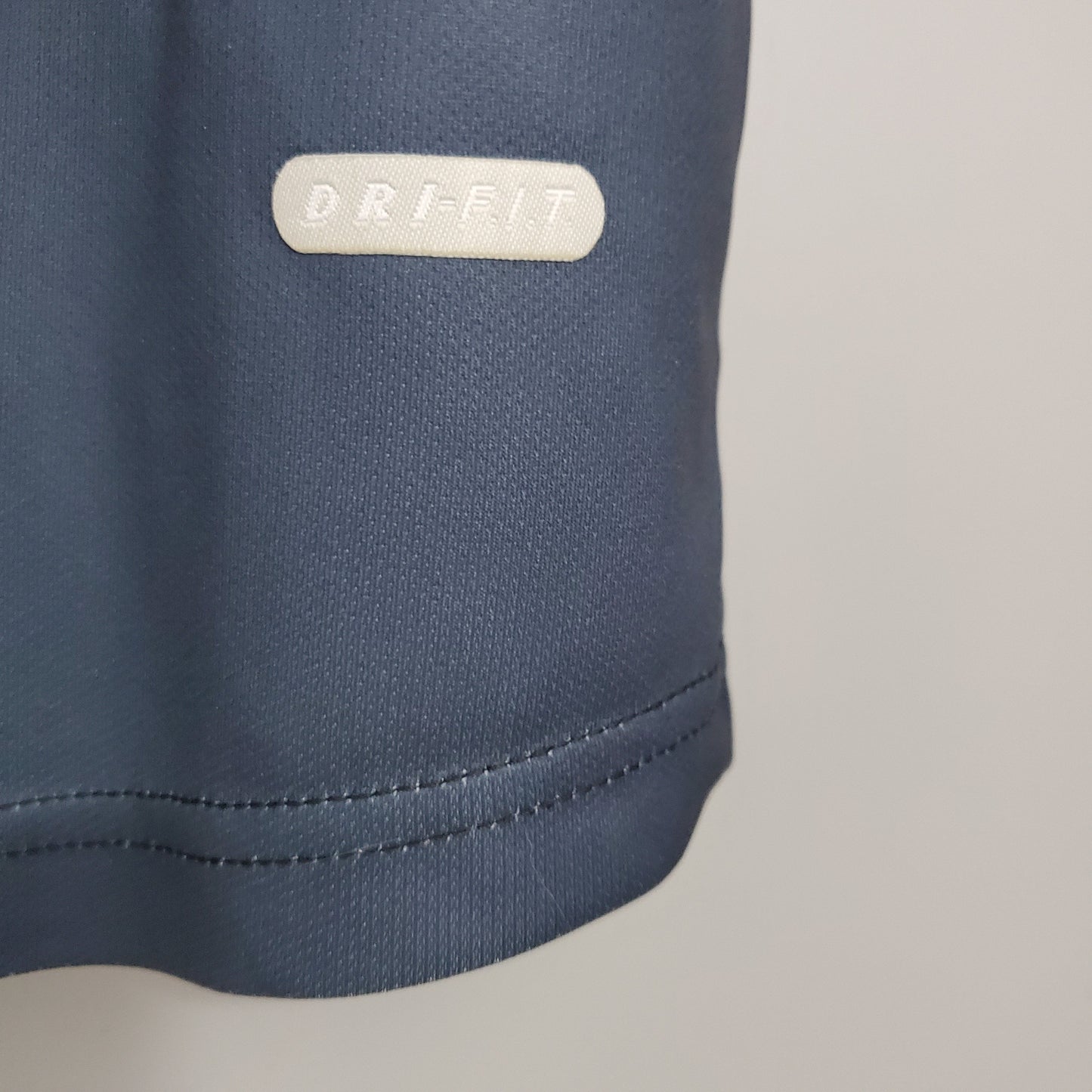 Paris Saint-Germain 01/02 Retro Third Away