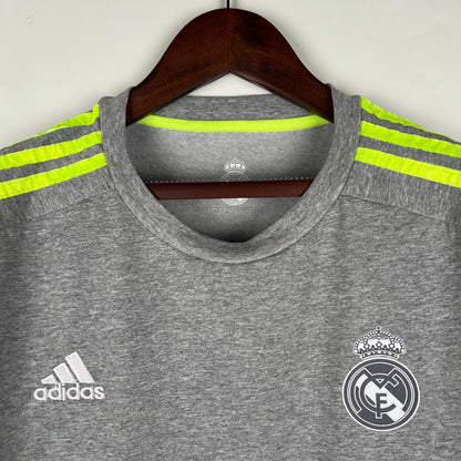 Real Madrid 15/16 Retro Away