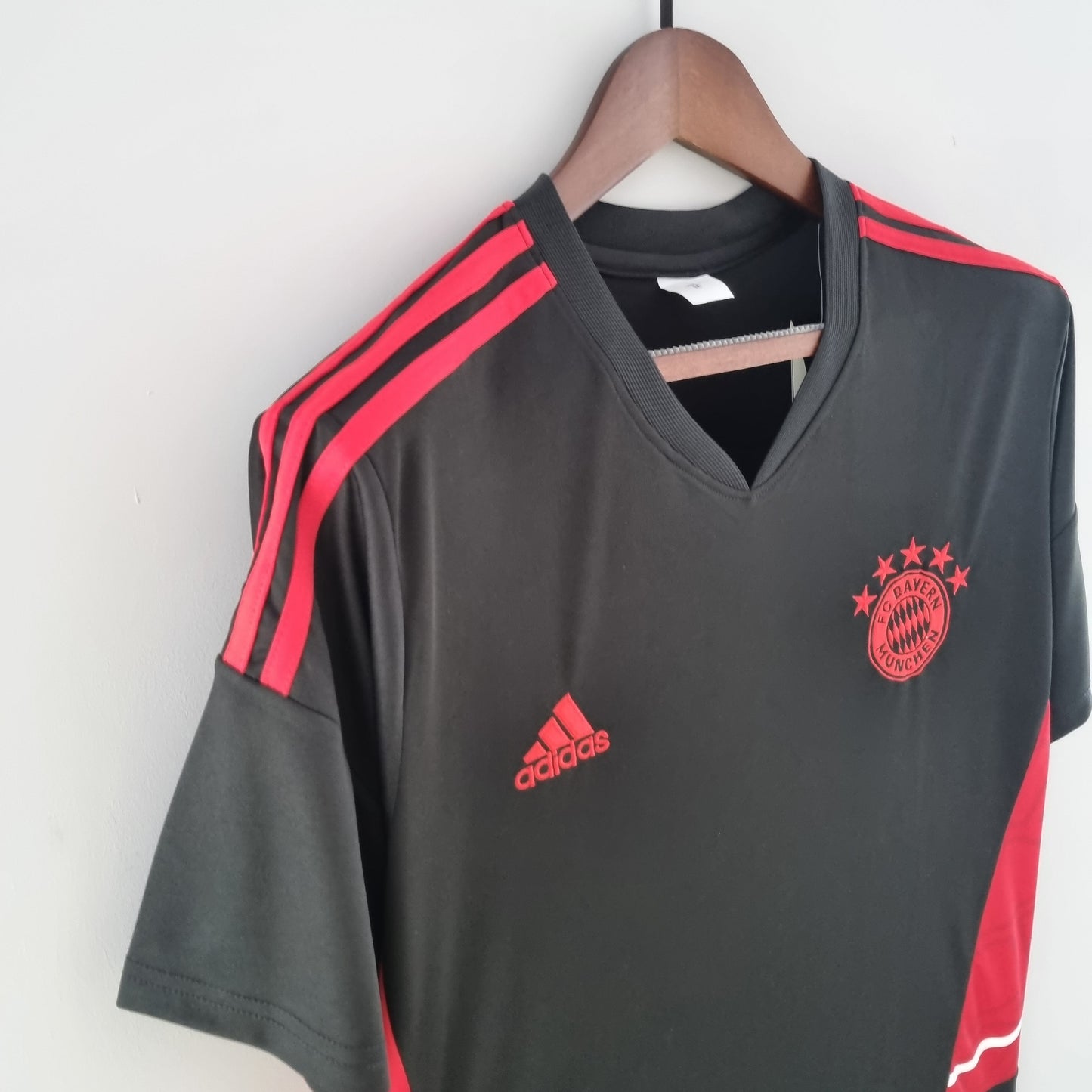 Bayern de Munique 22/23 Treino Preto e Vermelho