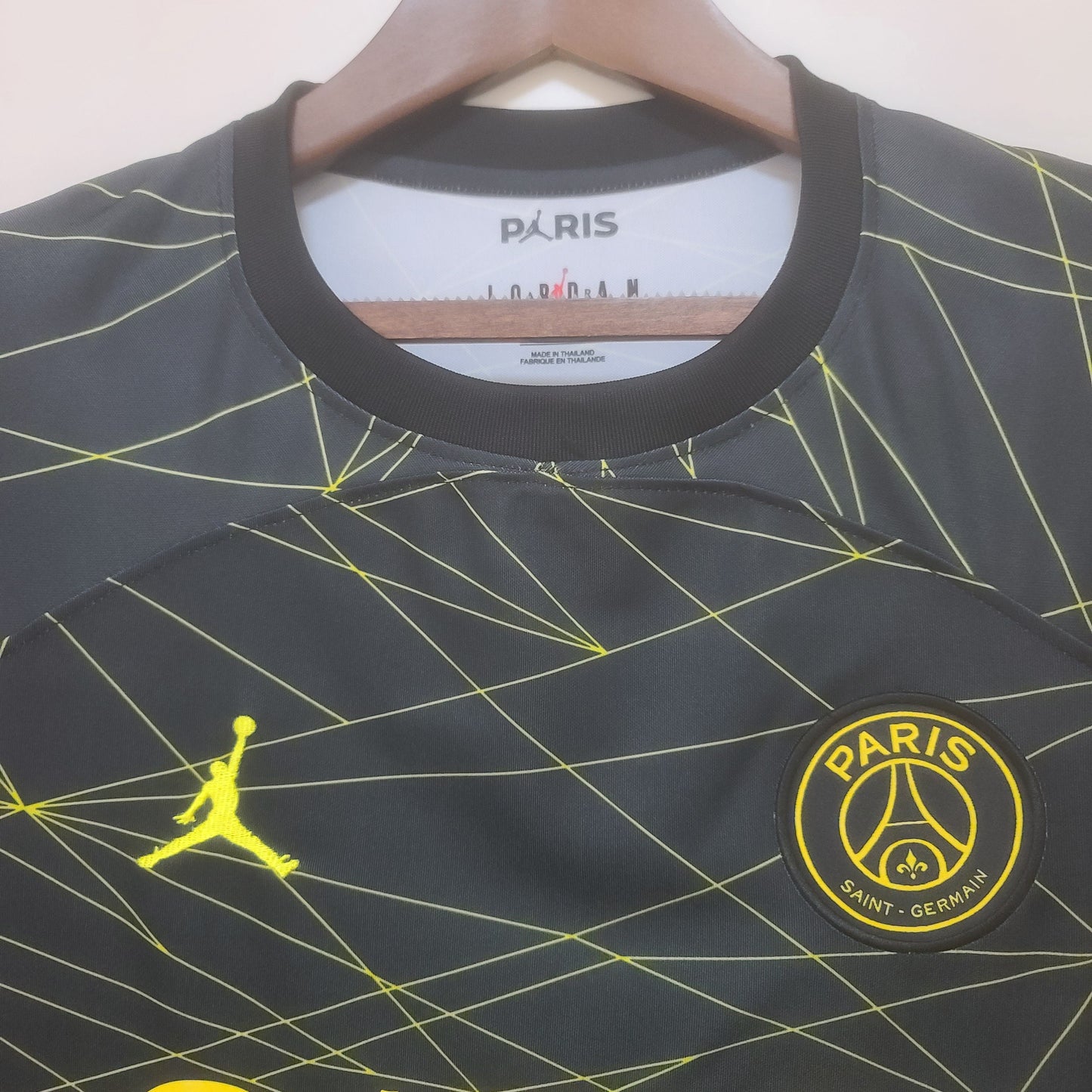 Paris Saint-Germain 23/24 Fourth Away