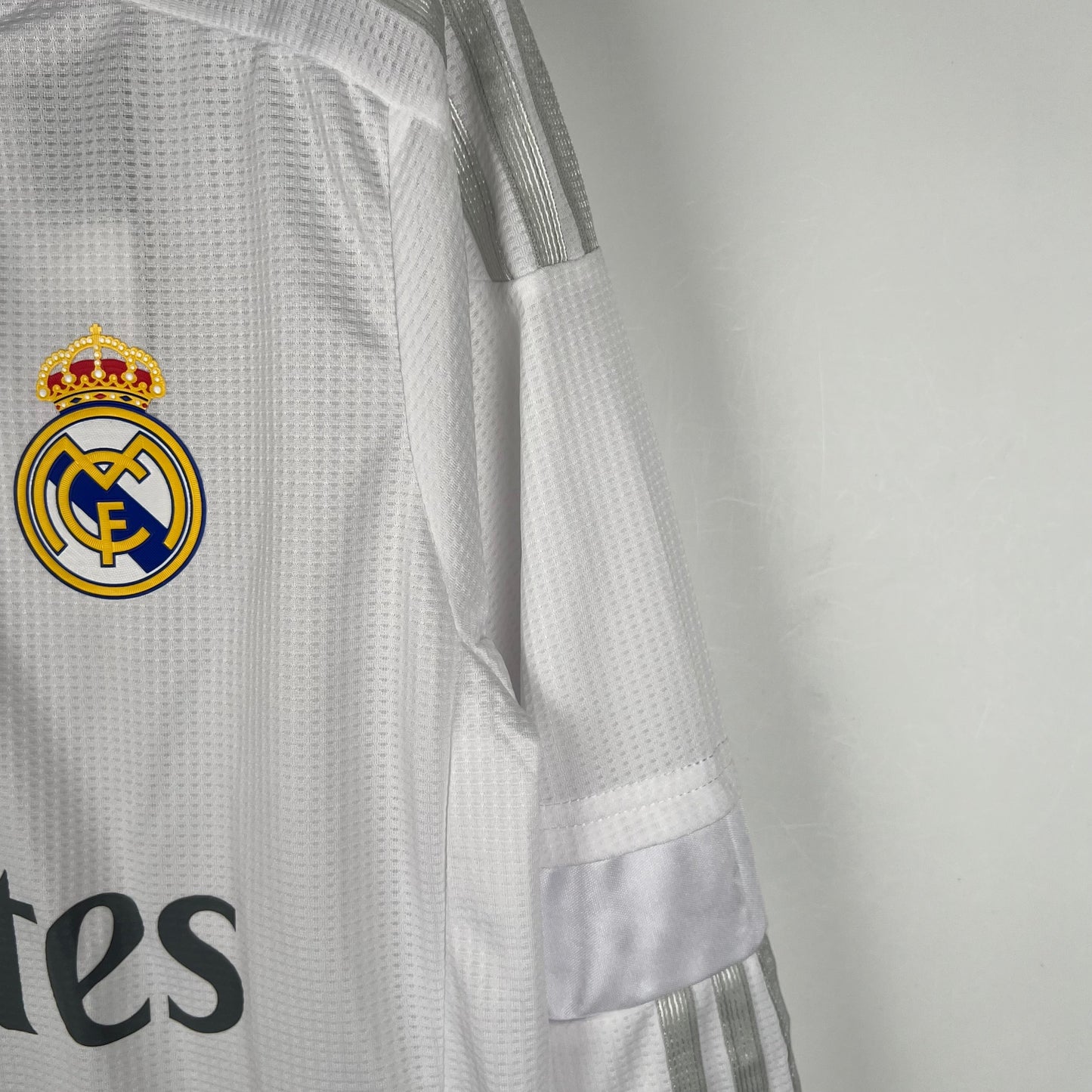 Retro Real Madrid 15/16 Long Sleeve Home