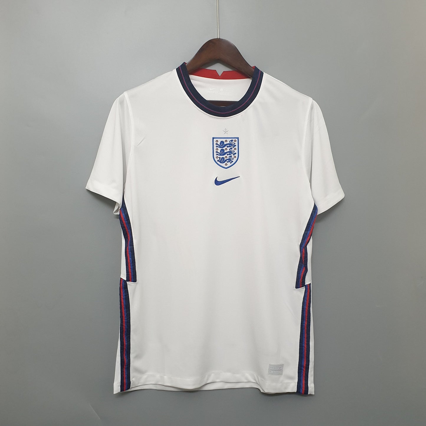 2020 Inglaterra Home