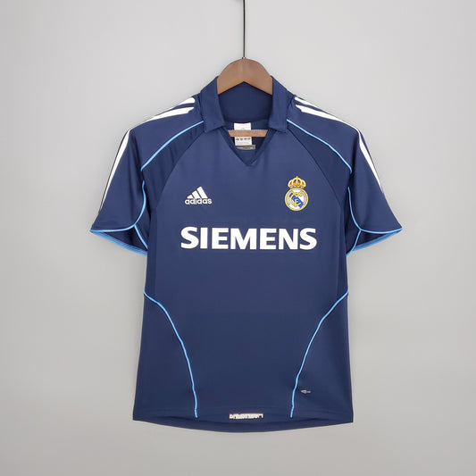 Real Madrid 05/06 Retro Away