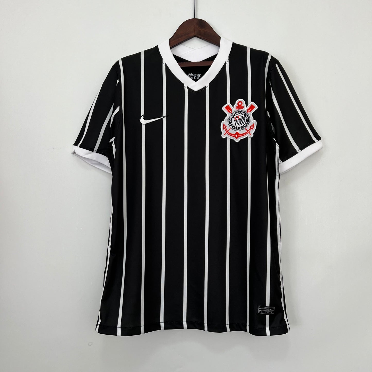 Corinthians 20/21 Retro Away