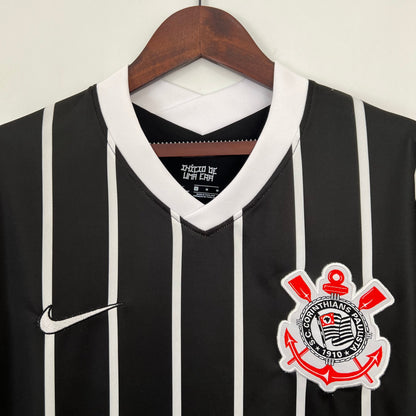 Corinthians 20/21 Retro Away