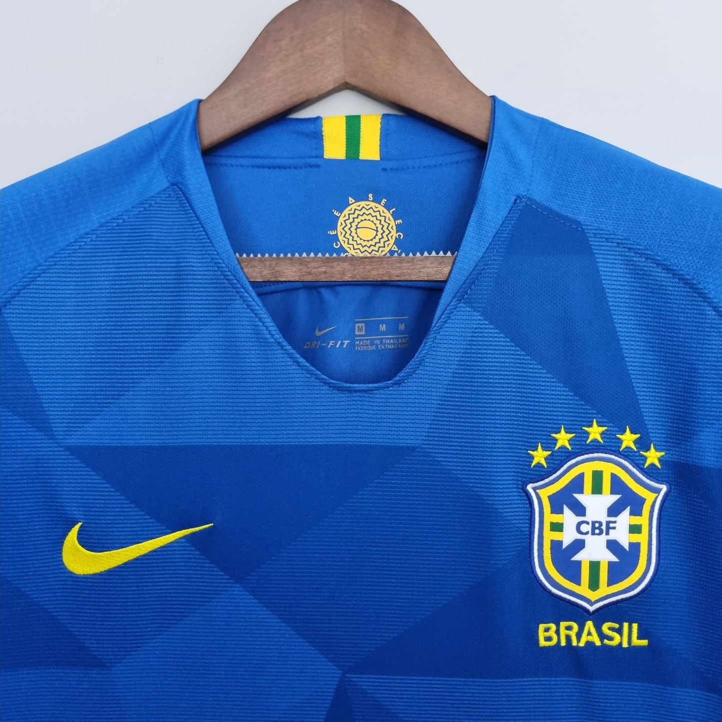 2018 Brasil away