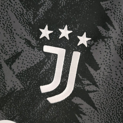 22/23 Juventus Away