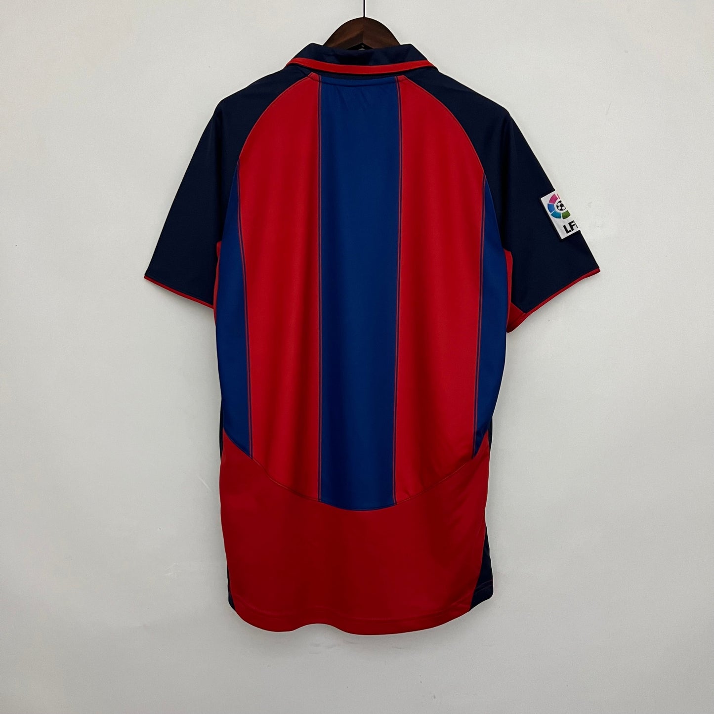 Barcelona 03/04 Retro Home