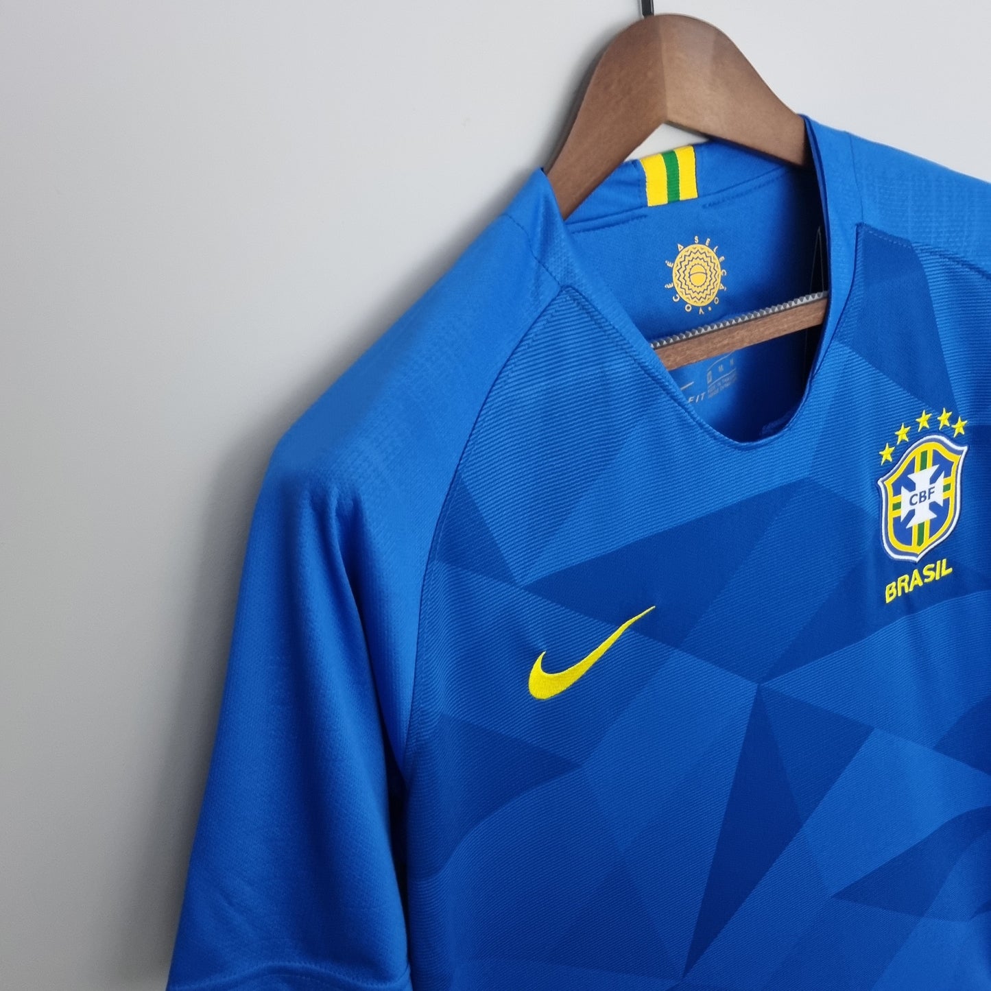 2018 Brasil away