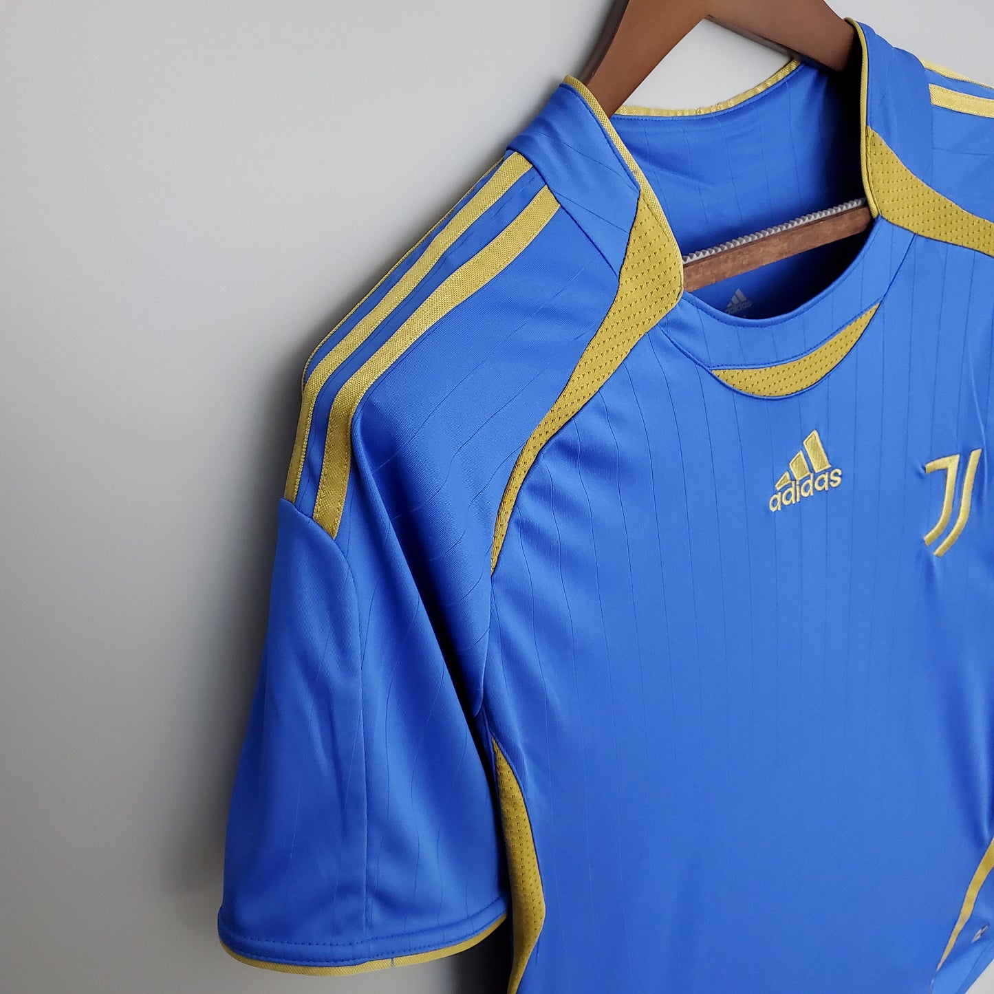 2006 Juventus "Teamgeist" Series Blue