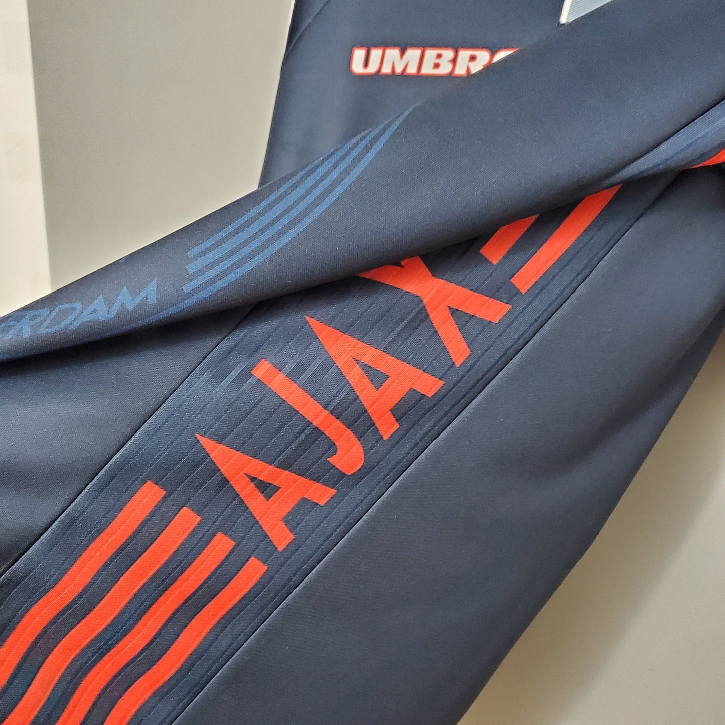 Ajax 97/98 Retro Away