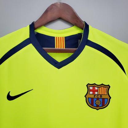 Barcelona 05/06 Retro Away