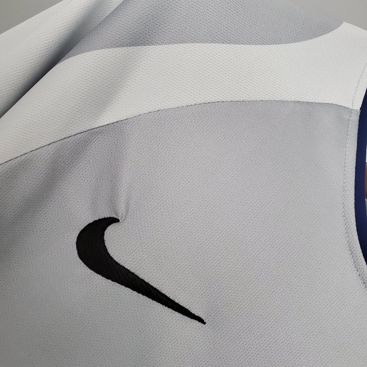 Paris Saint-Germain 01/02 Retro Away